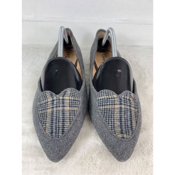 Nookie Shoes - Penny Loves Kenny Nookie Plaid Pointed Flats
Women’s size 12M